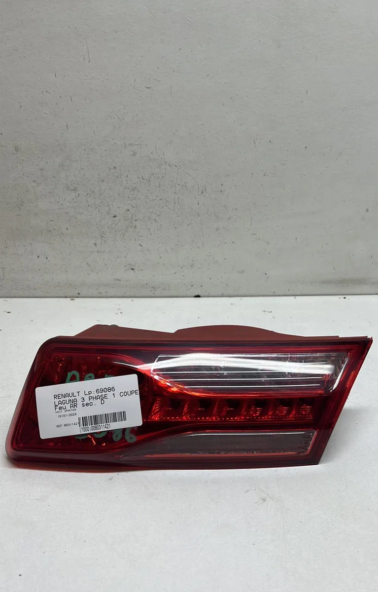 Feu arrière intérieur droit Renault LAGUNA Coupé (DT0-1) 3.0 dci (2012-2015) occasion