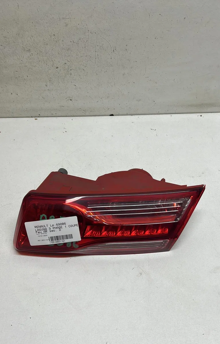 Feu arrière intérieur droit Renault LAGUNA Coupé (DT0-1) 3.0 dci (2012-2015) occasion