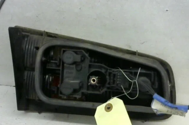 Feu arrière intérieur droit Renault LAGUNA II (BG0-1_) 1.9 dci (bg08, bg0g) (2001-2007) occasion