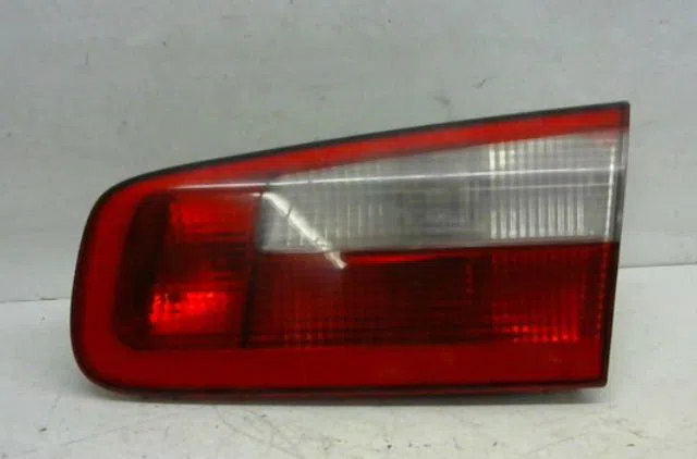 Feu arrière intérieur droit Renault LAGUNA II (BG0-1_) 1.9 dci (bg08, bg0g) (2001-2007) occasion