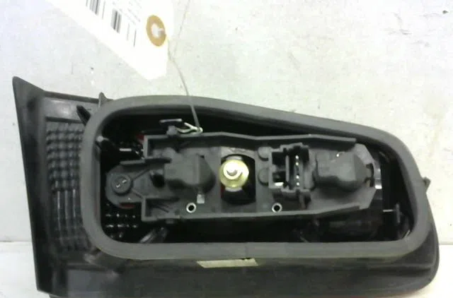 Feu arrière intérieur droit Renault LAGUNA II (BG0-1_) 1.9 dci (bg1a, bg1w, bg0g) (2005-2007) occasion