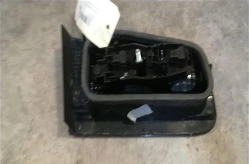 Feu arrière intérieur droit Renault LAGUNA II (BG0-1_) 2.0 dci (bg1t) (2005-2006) occasion