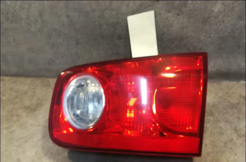 Feu arrière intérieur droit Renault LAGUNA II (BG0-1_) 2.0 dci (bg1t) (2005-2006) occasion
