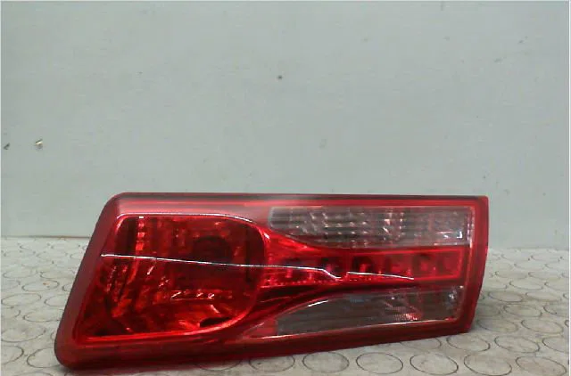 Feu arrière intérieur droit RENAULT LAGUNA III Phase 1 COUPE 08-2008--03-2013 2.0 DCI 150ch occasion