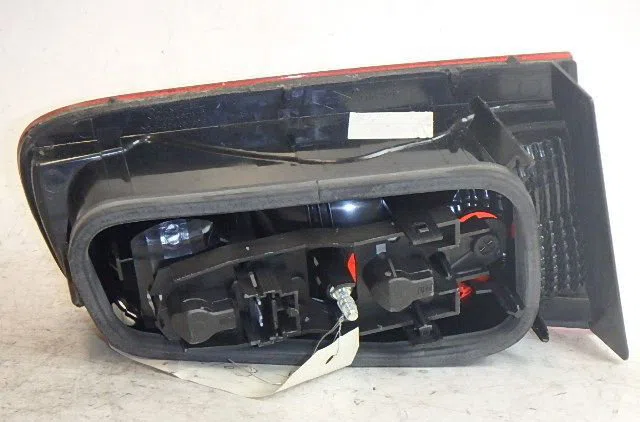 Feu arrière intérieur droit RENAULT LAGUNA occasion