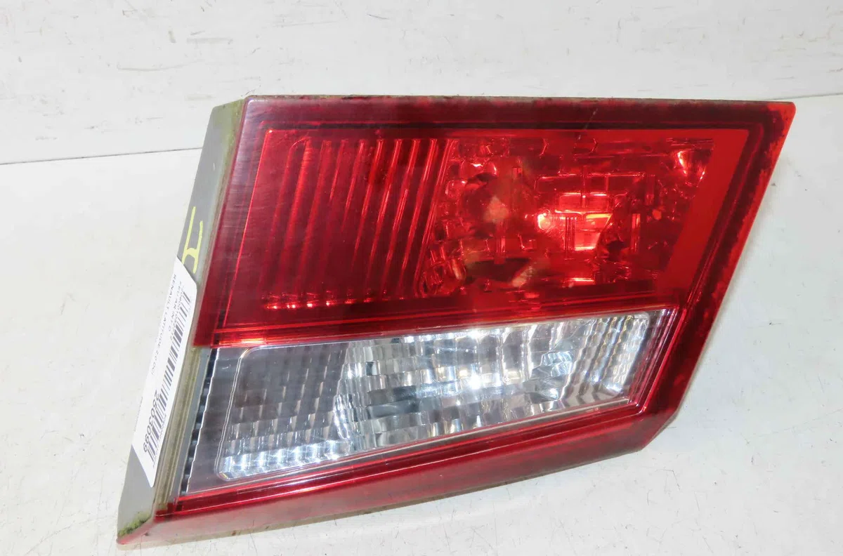 Feu arrière intérieur droit RENAULT LATITUDE occasion