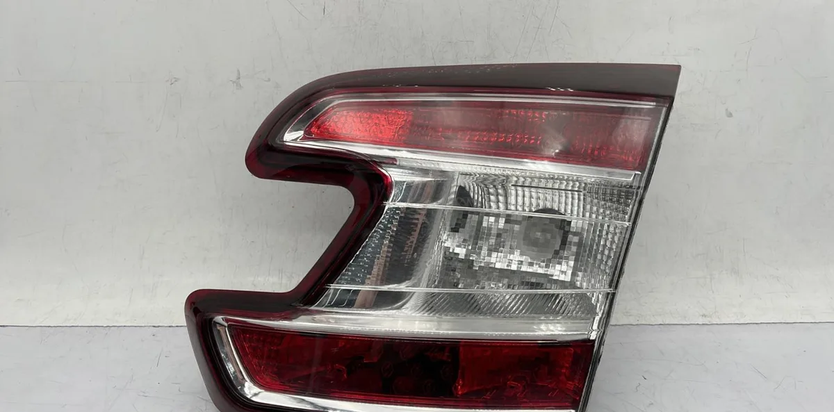 Feu arrière intérieur droit RENAULT MEGANE 3 PHASE 3 BREAK occasion