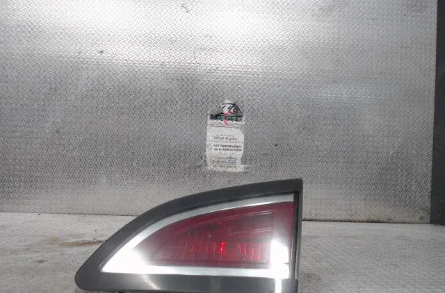 Feu arrière intérieur droit RENAULT SCENIC 3  SCENIC 3 PHASE 2 occasion