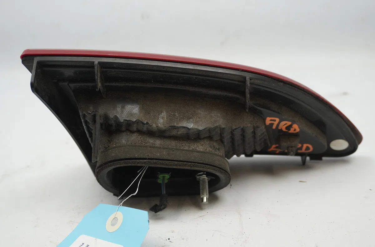 Feu arrière intérieur droit Renault SCÉNIC III (JZ0-1_) 2.0 dci (jz0y, jz26) (2009) occasion