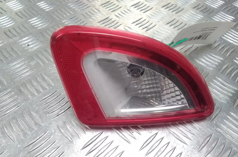 Feu arrière intérieur droit RENAULT TWINGO II 2014 occasion