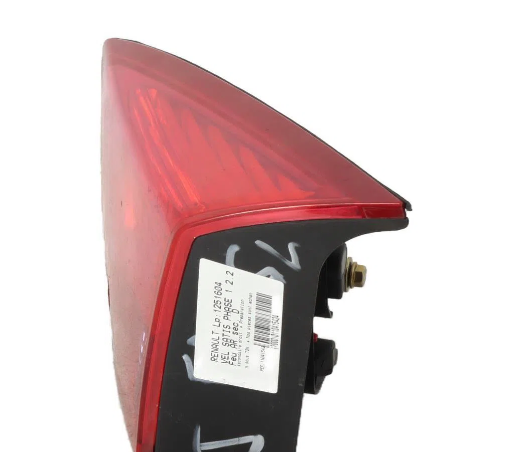 Feu arrière intérieur droit Renault VEL SATIS (BJ0_) 2.2 dci (bj0m) (2004) occasion