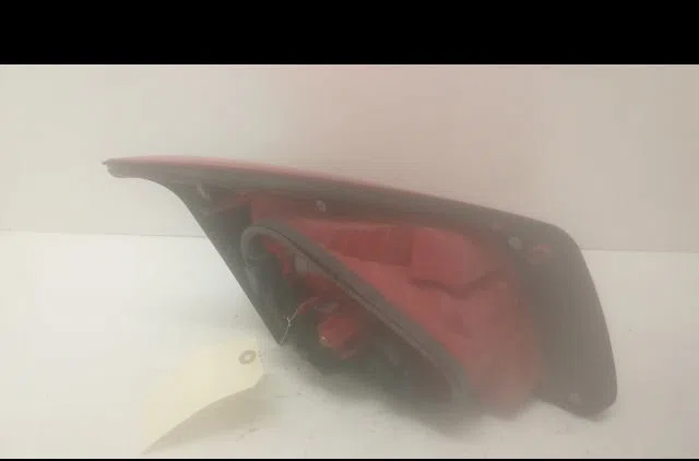 Feu arrière intérieur droit Renault VEL SATIS (BJ0_) 3.0 dci (bj0j, bj0n) (2002-2006) occasion