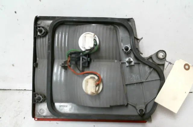 Feu arrière intérieur droit Saab 9-5 Break (YS3E) 3.0 tid (2001-2005) occasion