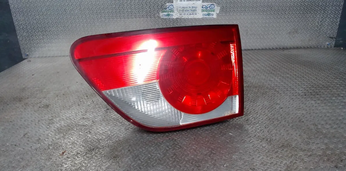 Feu arrière intérieur droit Seat ALTEA XL (5P5, 5P8) 2.0 tdi 4x4 (2007-2013) occasion