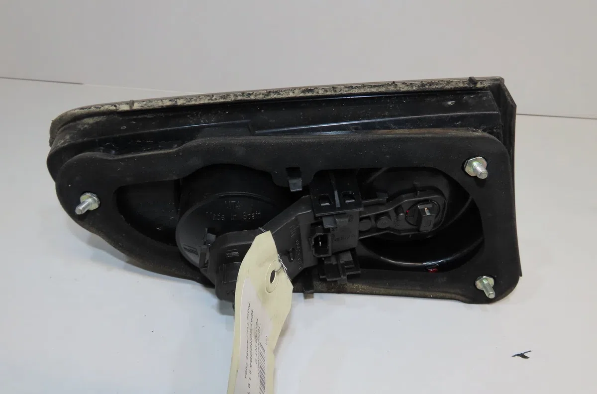 Feu arrière intérieur droit Seat CORDOBA (6L2) 1.9 tdi (2002-2009) occasion