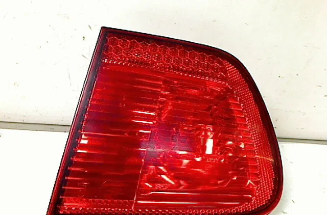 Feu arrière intérieur droit SEAT IBIZA II 1999 occasion
