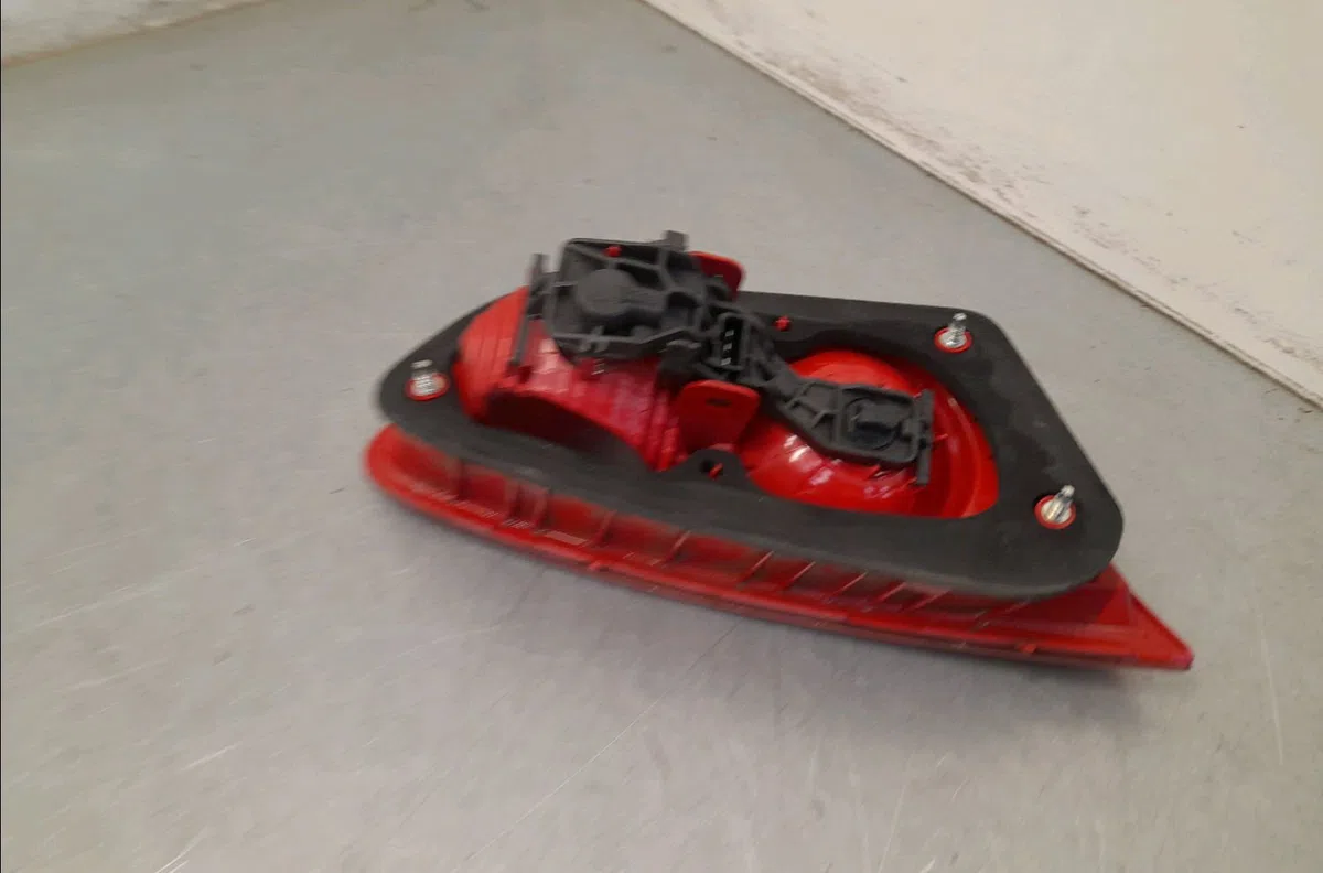 Feu arrière intérieur droit Seat LEON (1P1) 1.9 tdi (2005-2010) 5 portes occasion
