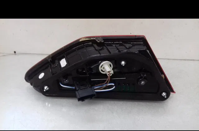 Feu arrière intérieur droit Seat LEON (5F1) 2.0 tdi (2012-2020) occasion