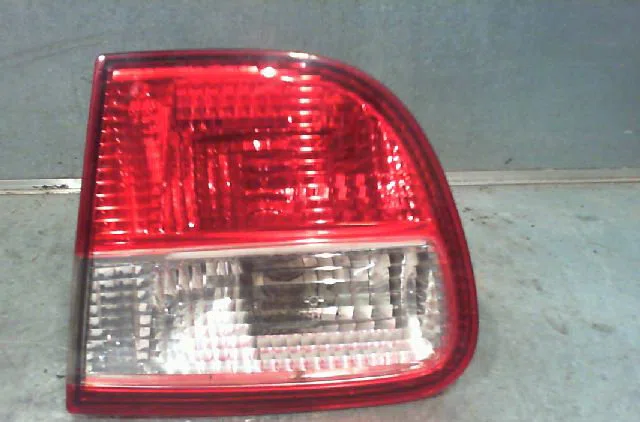 Feu arrière intérieur droit SEAT LEON occasion