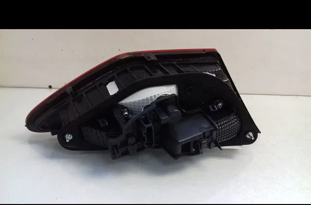 Feu arrière intérieur droit Seat LEON SC (5F5) 2.0 tdi (2013-2018) occasion