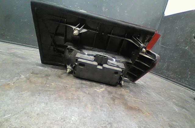 Feu arrière intérieur droit Seat TOLEDO I (1L2) 1.9 d (1991-1999) occasion