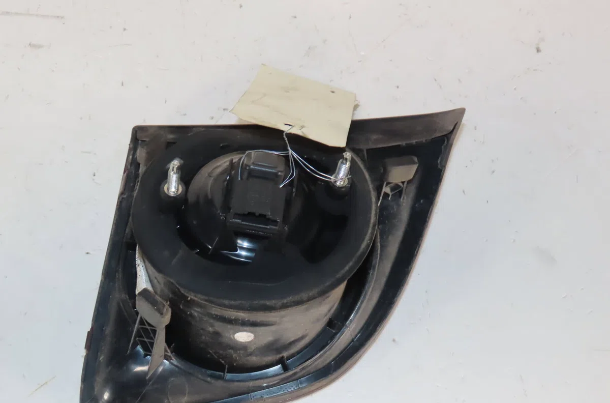 Feu arrière intérieur droit Volkswagen GOLF PLUS V (5M1, 521) 1.6 fsi (2004-2008) occasion