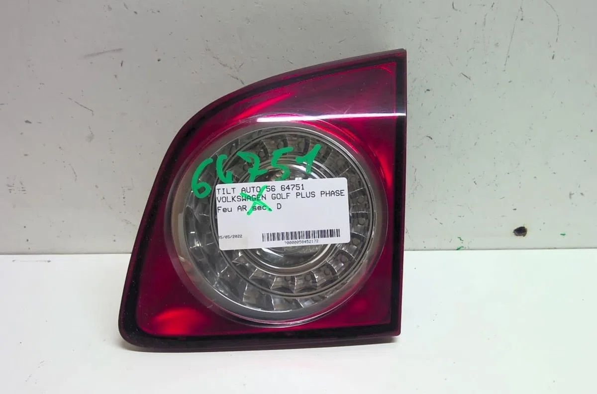 Feu arrière intérieur droit Volkswagen GOLF PLUS V (5M1, 521) 1.9 tdi (2005-2009) occasion