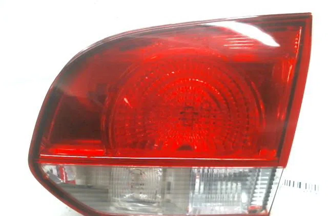 Feu arrière intérieur droit Volkswagen GOLF VI (5K1) 1.4 tsi (2008-2012) 5 portes occasion