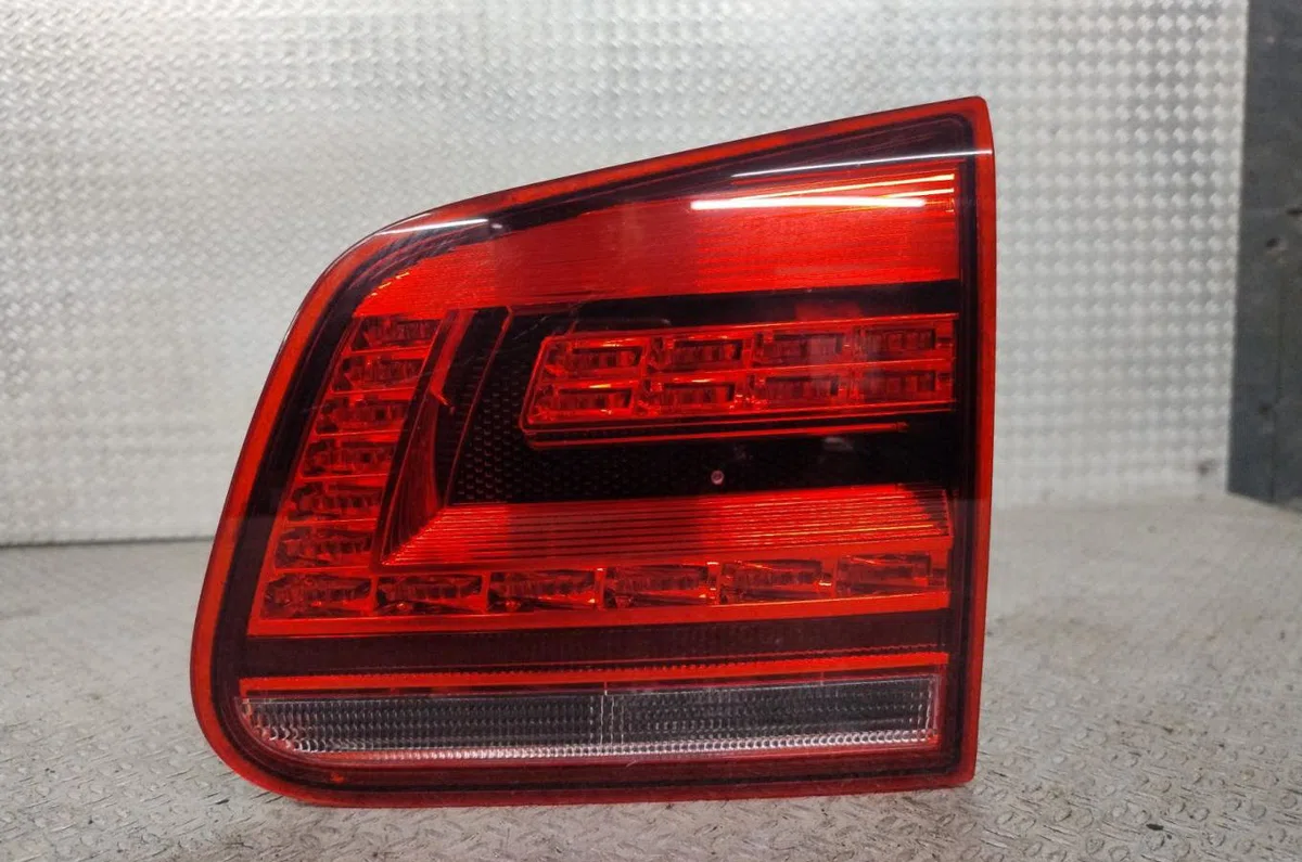 Feu arrière intérieur droit VOLKSWAGEN TIGUAN 1 PHASE 2 occasion