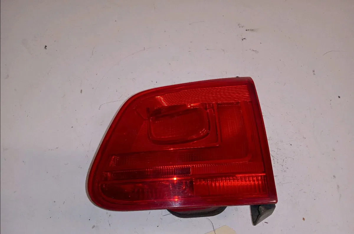 Feu arrière intérieur droit Volkswagen TIGUAN (5N_) 2.0 tdi (2008-2018) 5 portes occasion