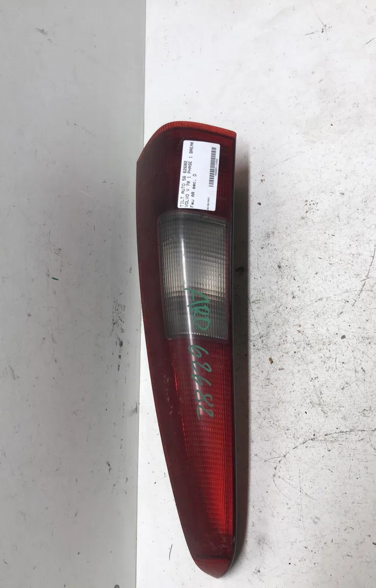 Feu arrière intérieur droit Volvo 850 Break (855) 2.5 tdi (1995-1996) occasion