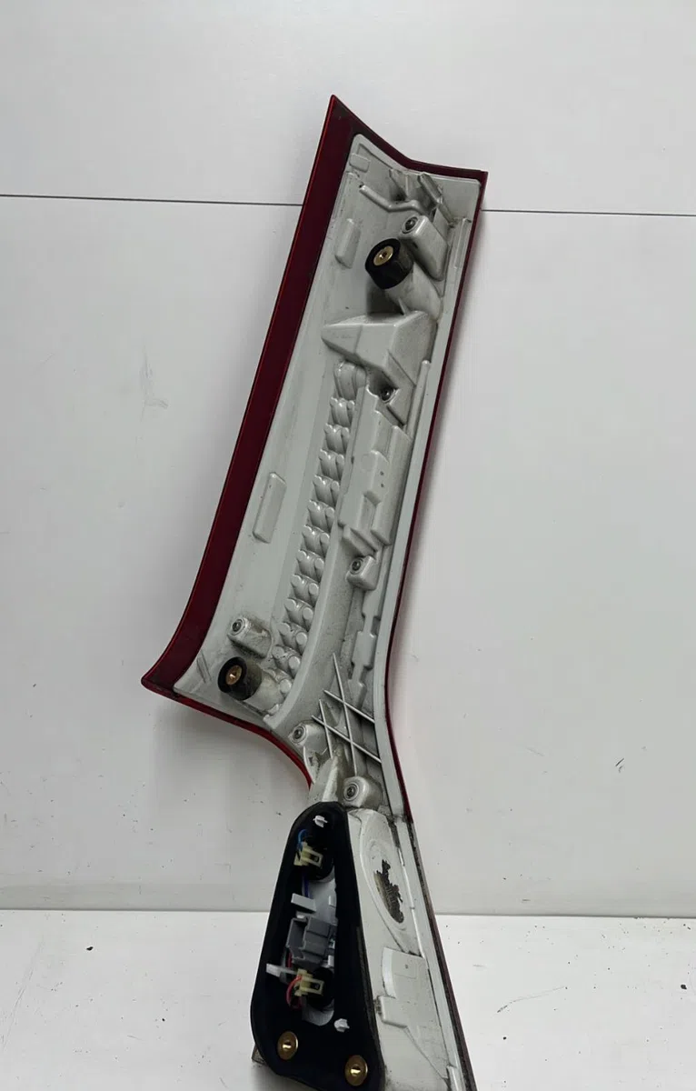 Feu arrière intérieur droit Volvo V70 III (135) D4 (2013-2016) occasion
