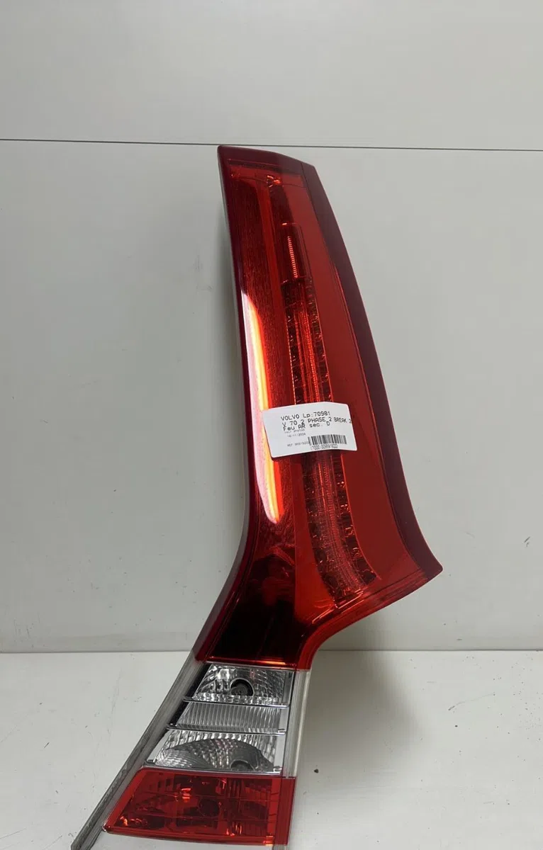 Feu arrière intérieur droit Volvo V70 III (135) D4 (2013-2016) occasion