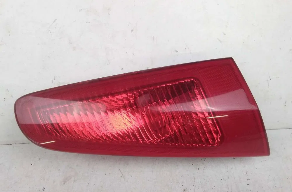 Feu arrière interieur gauche ALFA ROMEO 147 2008 occasion