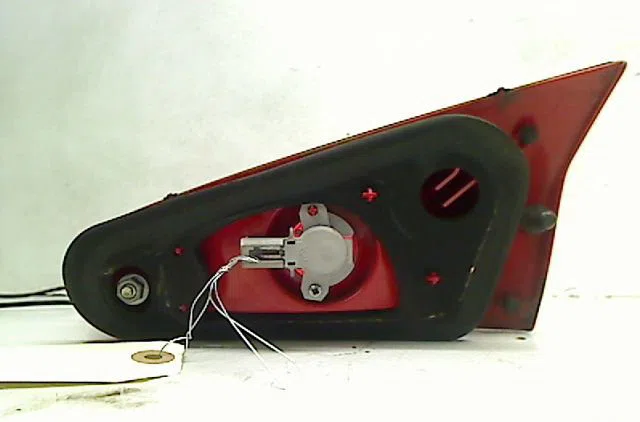 Feu arrière interieur gauche Alfa romeo 147 (937_) 1.6 16v t.spark eco (937.axa1a, 937.bxa1a) (2001-2010) occasion