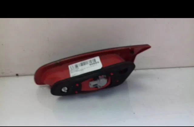 Feu arrière interieur gauche Alfa romeo 147 (937_) 1.9 jtd (937.axd1a, 937.bxd1a) (2001-2010) occasion