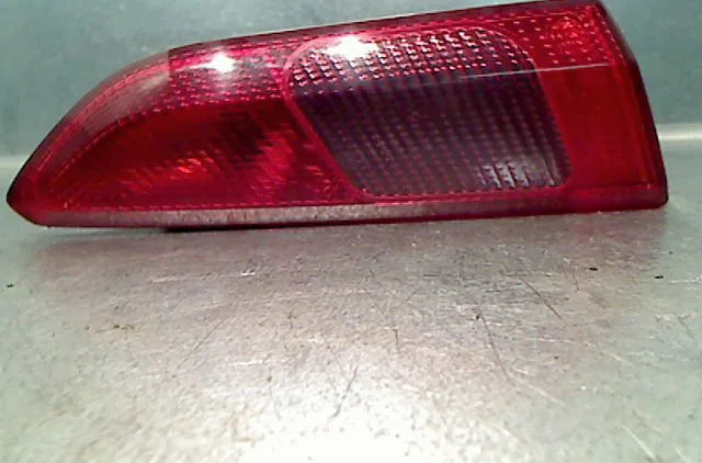 Feu arrière interieur gauche Alfa romeo 156 Sportwagon (932_) 1.9 jtd (932.b2b00) (2000-2001) occasion