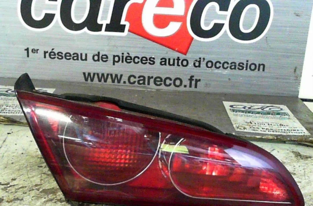 Feu arrière interieur gauche Alfa romeo 159 (939_) 2.4 jtdm (939axd12, 939axd1b) (2005-2011) occasion