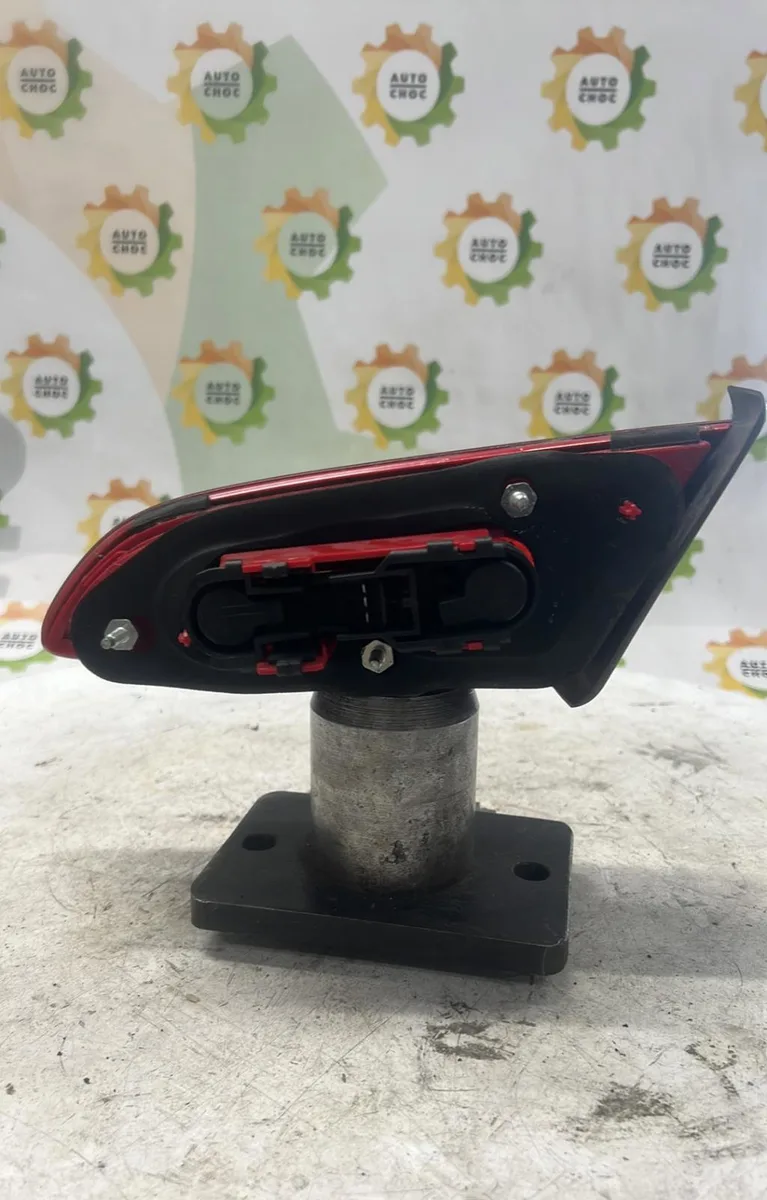 Feu arrière interieur gauche ALFA ROMEO 159 occasion