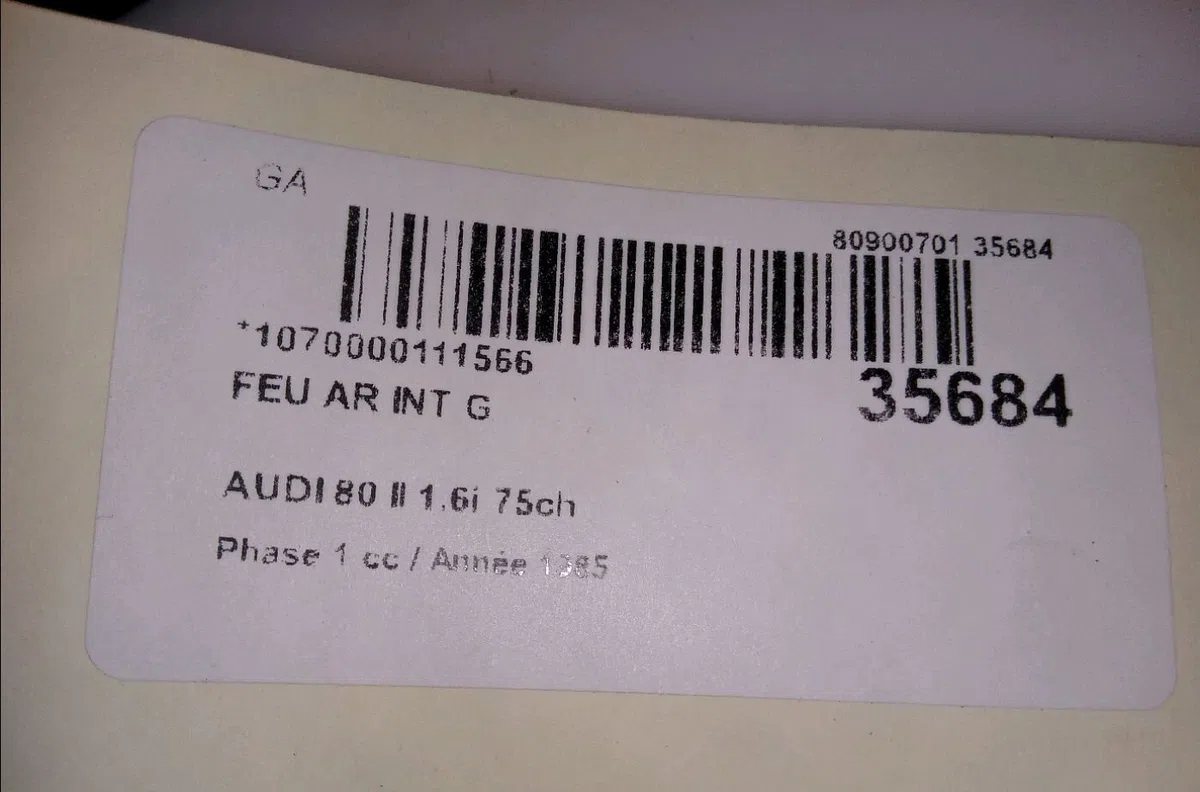 Feu arrière interieur gauche AUDI 80 II 1985 occasion