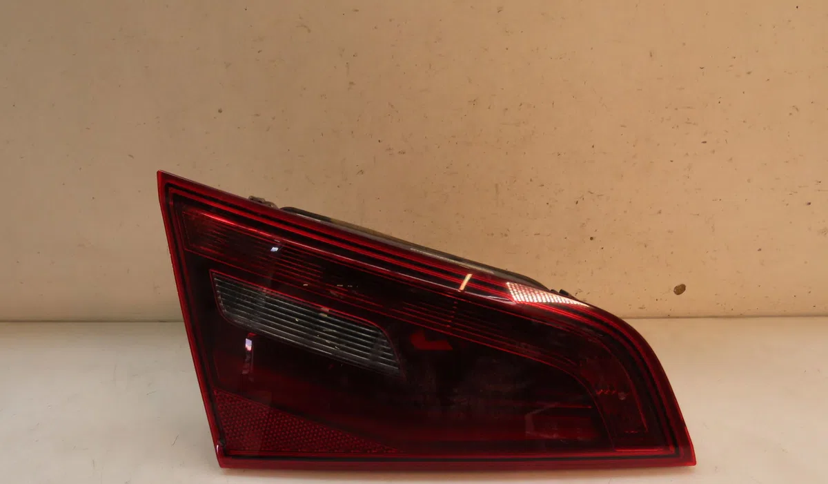Feu arrière interieur gauche AUDI A3 2015 occasion