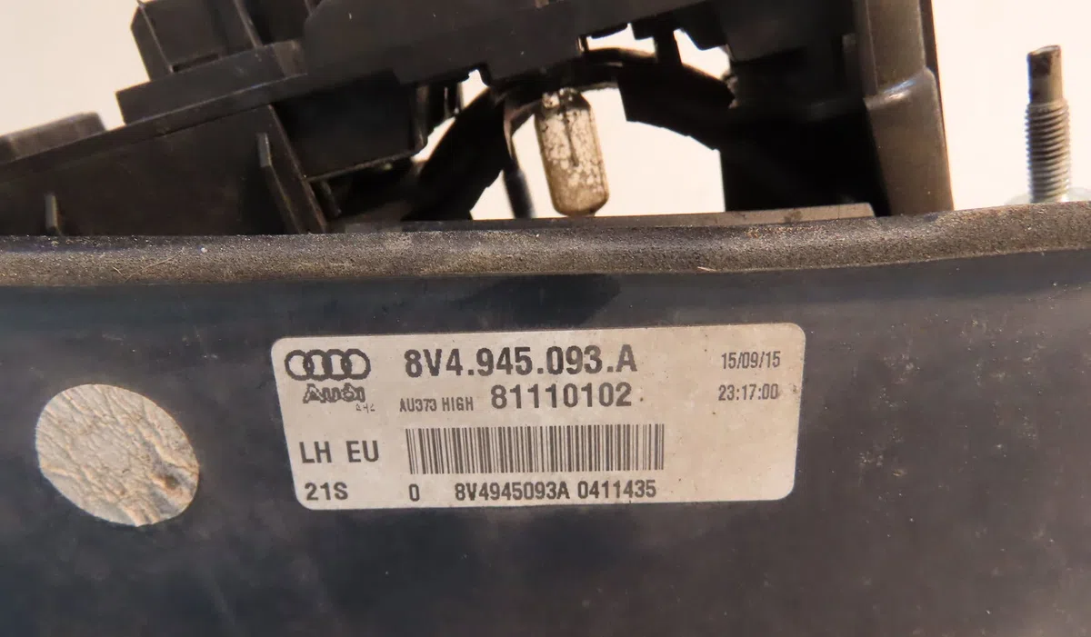 Feu arrière interieur gauche AUDI A3 2015 occasion