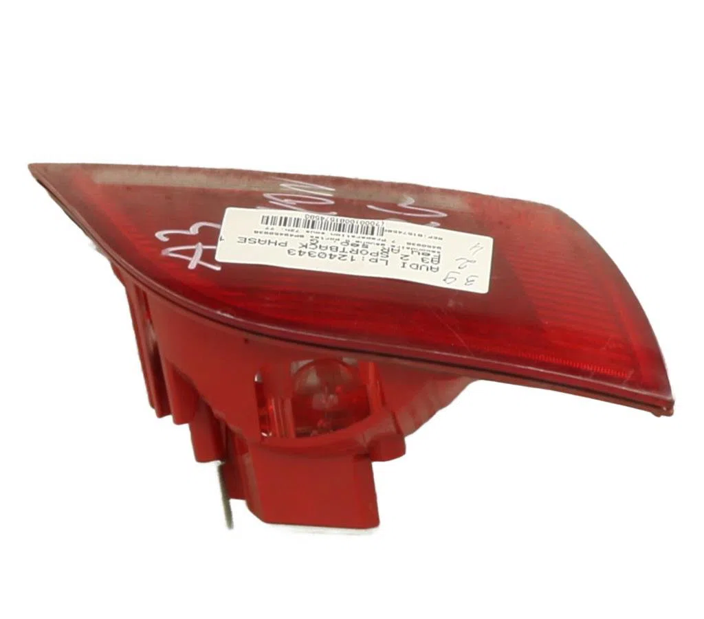 Feu arrière interieur gauche Audi A3 (8P1) 2.0 tdi quattro (2003-2008) occasion