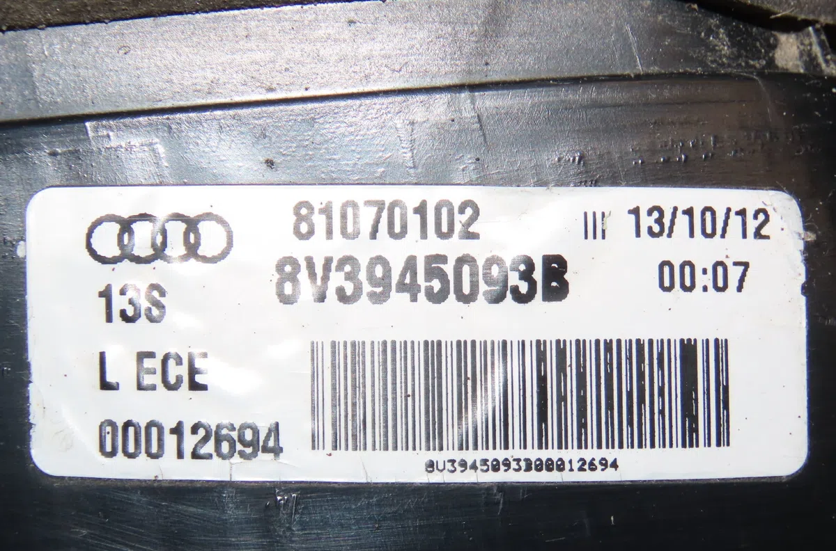 Feu arrière interieur gauche Audi A3 (8V1, 8VK) 1.4 tfsi (2012-2014) occasion