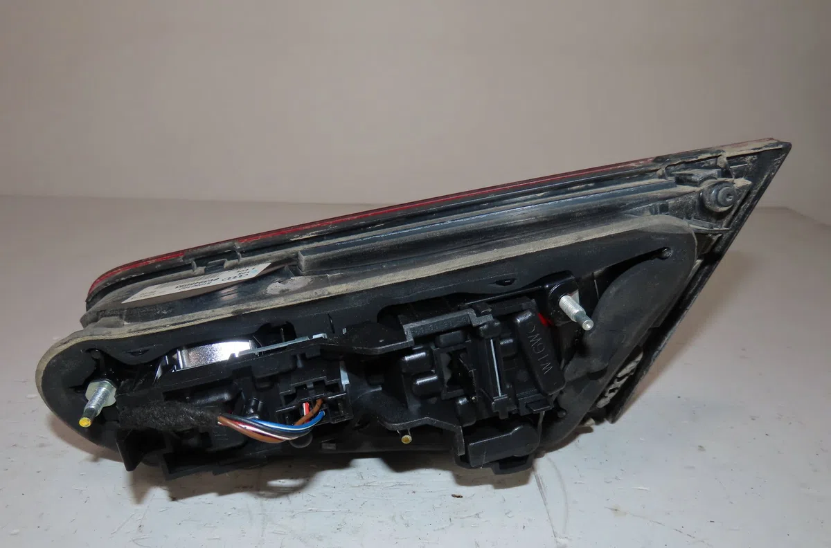 Feu arrière interieur gauche Audi A3 (8V1, 8VK) 1.6 tdi (2013-2017) occasion