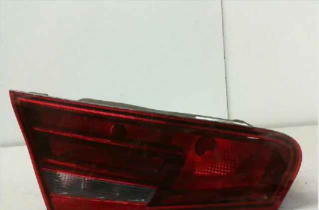 Feu arrière interieur gauche AUDI A3 III Phase 1 10-2012 1.6 TDi 105ch occasion
