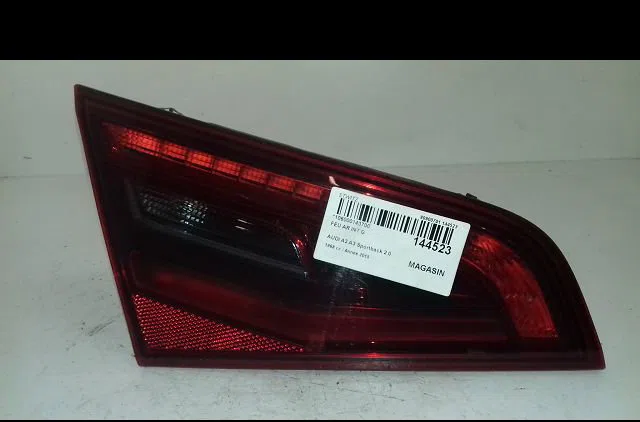 Feu arrière interieur gauche Audi A3 Sportback (8VA, 8VF) 2.0 tdi (2012-2020) 5 portes occasion