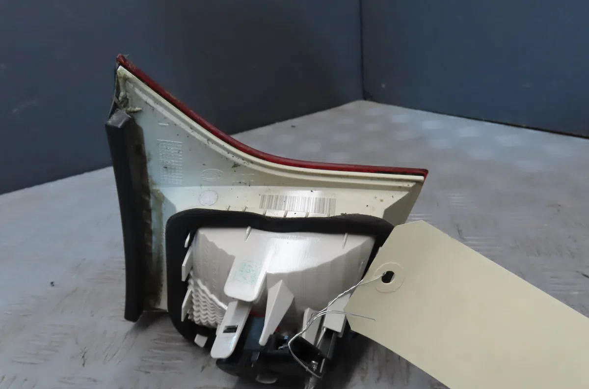 Feu arrière interieur gauche Audi A4 B7 (8EC) 1.9 tdi (2004-2008) 4 portes occasion