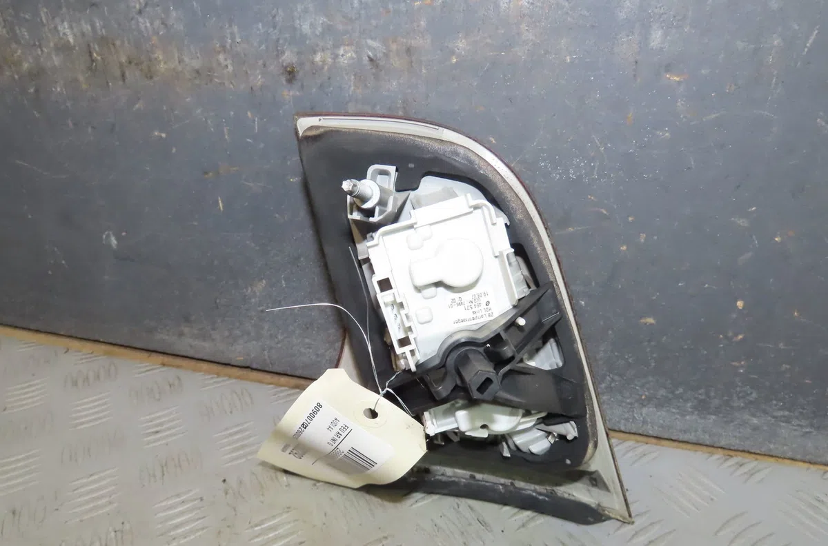 Feu arrière interieur gauche Audi A4 B7 Avant (8ED) 2.0 tdi (2004-2008) occasion