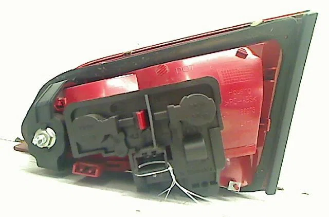 Feu arrière interieur gauche Audi A4 B8 (8K2) 2.7 tdi (2007-2012) 4 portes occasion